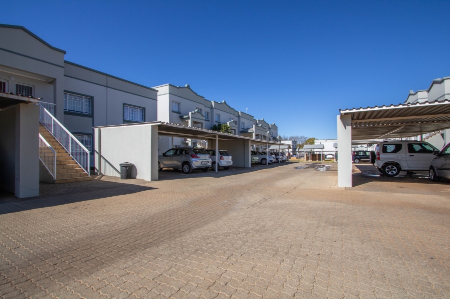 To Let 1 Bedroom Property for Rent in Die Bult North West